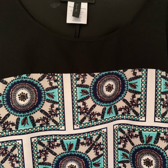 BCBG MaxAzria -Like new top - Picture 6 of 6